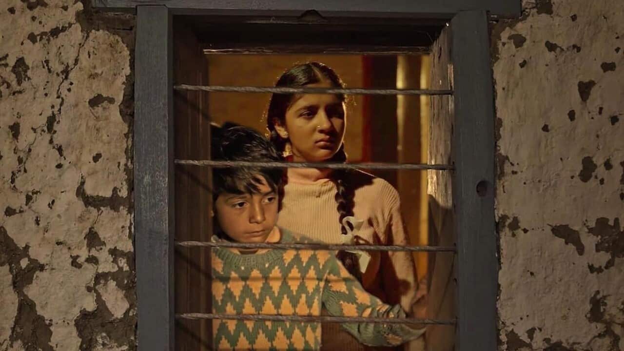 aaina jhyal ko putali.jpg