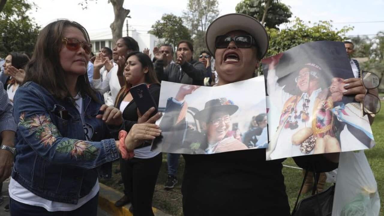 Supporters of Perus former President Alberto Fujimori