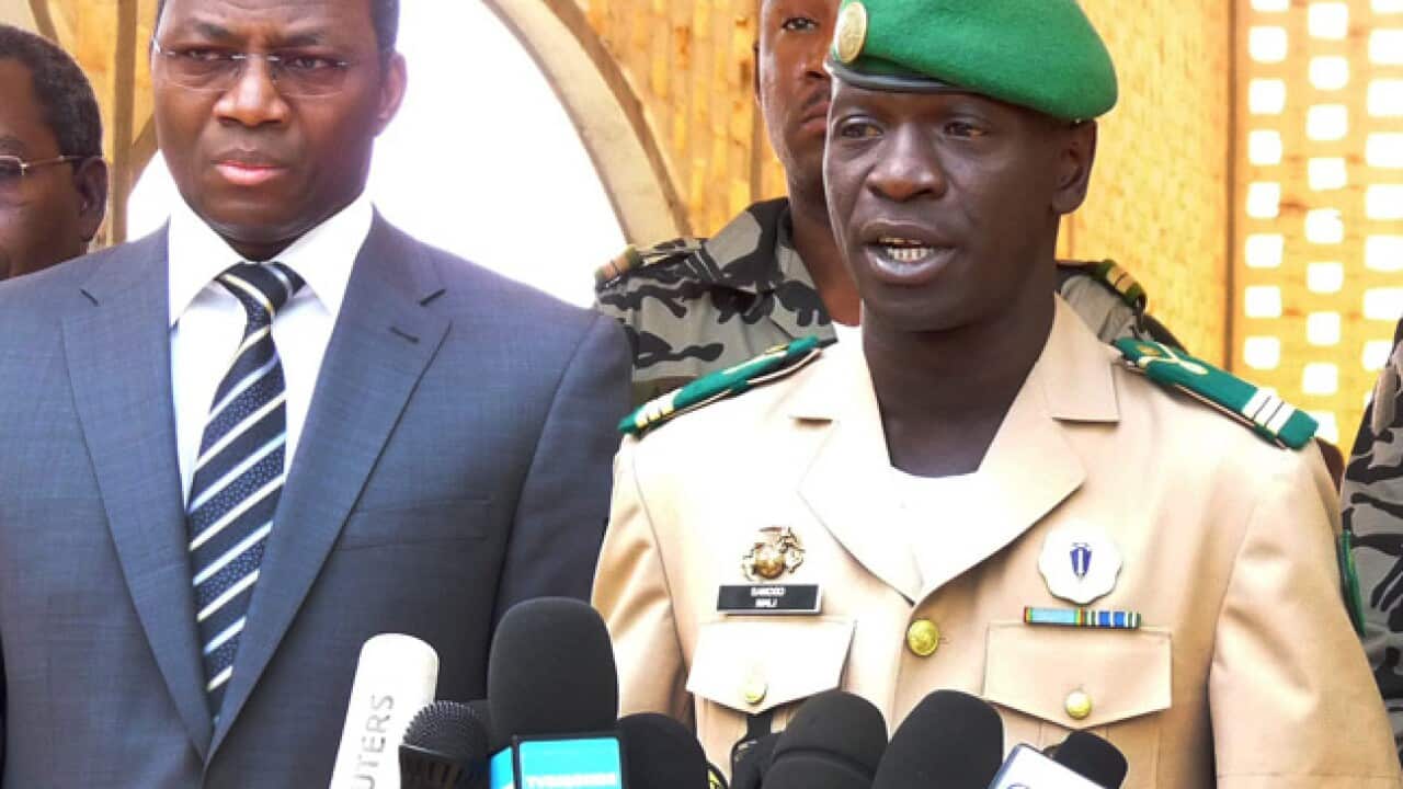 Mali_Sanogo-and-Burkina-Faso-Foreign-Affairs-Min-Bassole_b_120407_aap_566712999