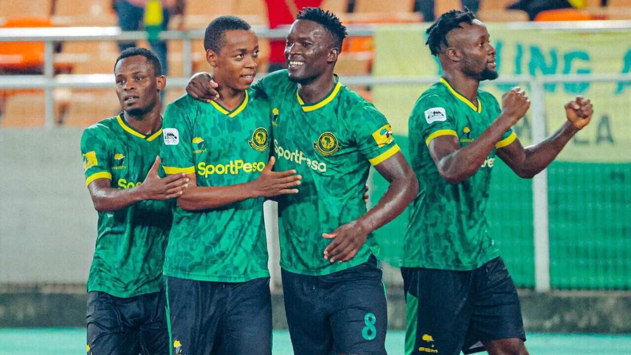 Wachezaji wa Yanga washerehekea goli dhidi ya Namungo FC katika ligi kuu ya Tanzania