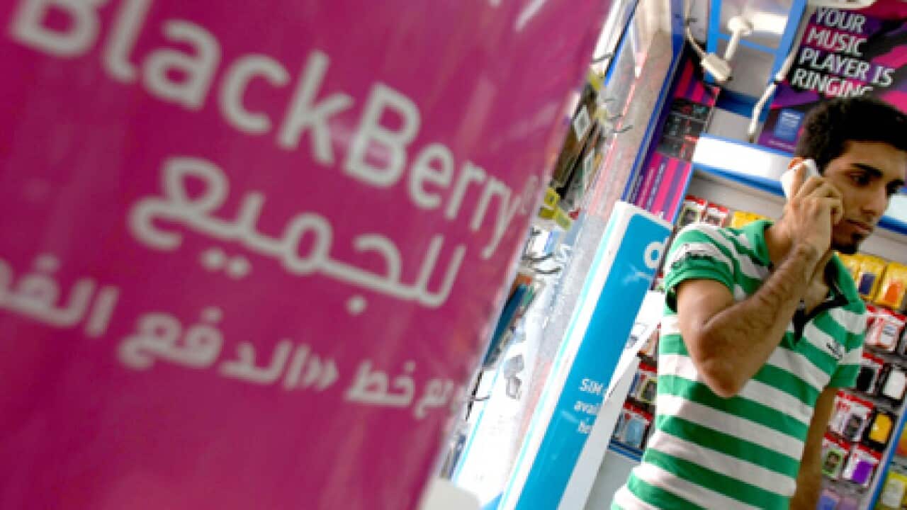 Blackberry_Sign_UAE_100803_B_getty_2053402343