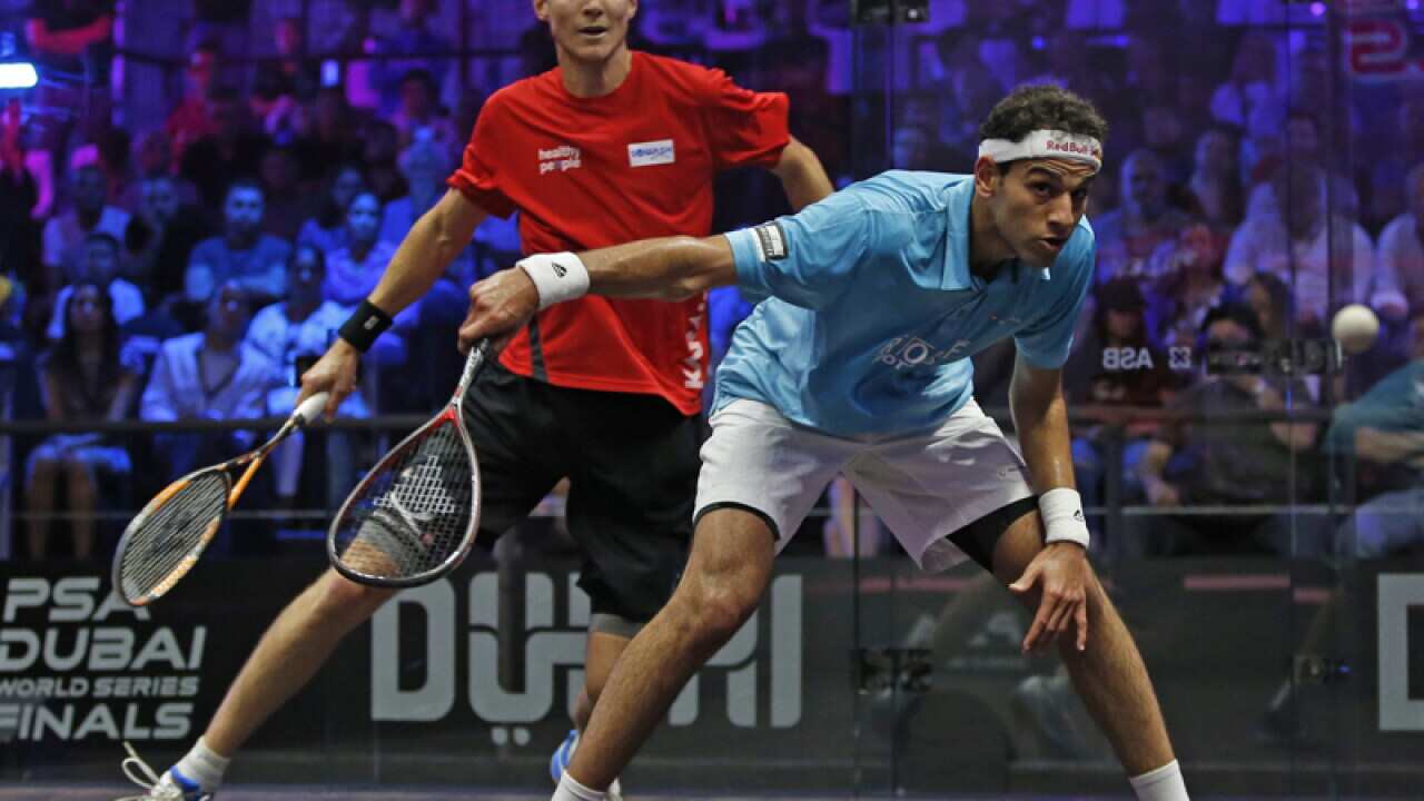 Australia's Cameron Pilley (L) and Egypt's Mohamed El-Shorbagy (R)