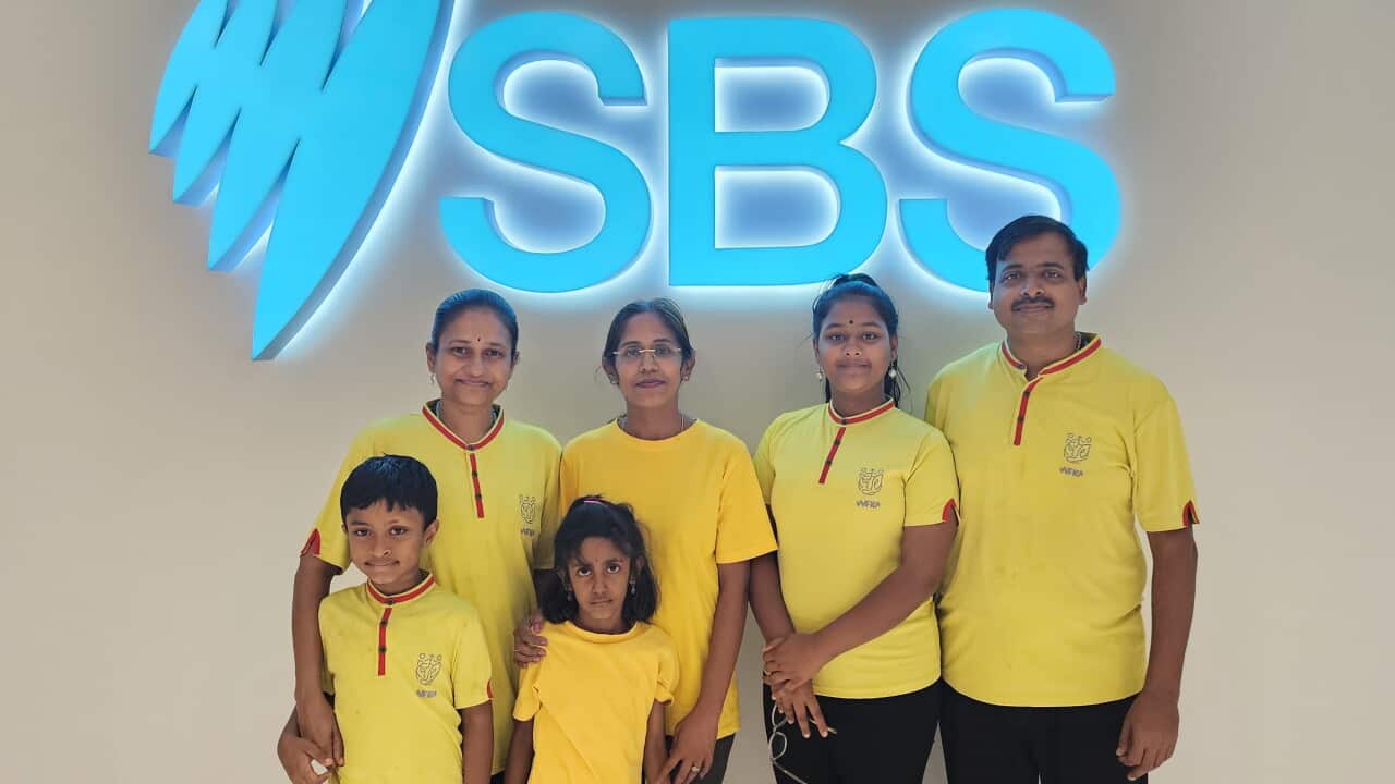 Mirunalini Nidhivanan, Jeyaseetha Aravind, Thamarrkshanna Nidhivanan Nidhivanan Paranthaman (Back row), Kalvibiran Nidhivanan, Inimai Aravind (Front row)