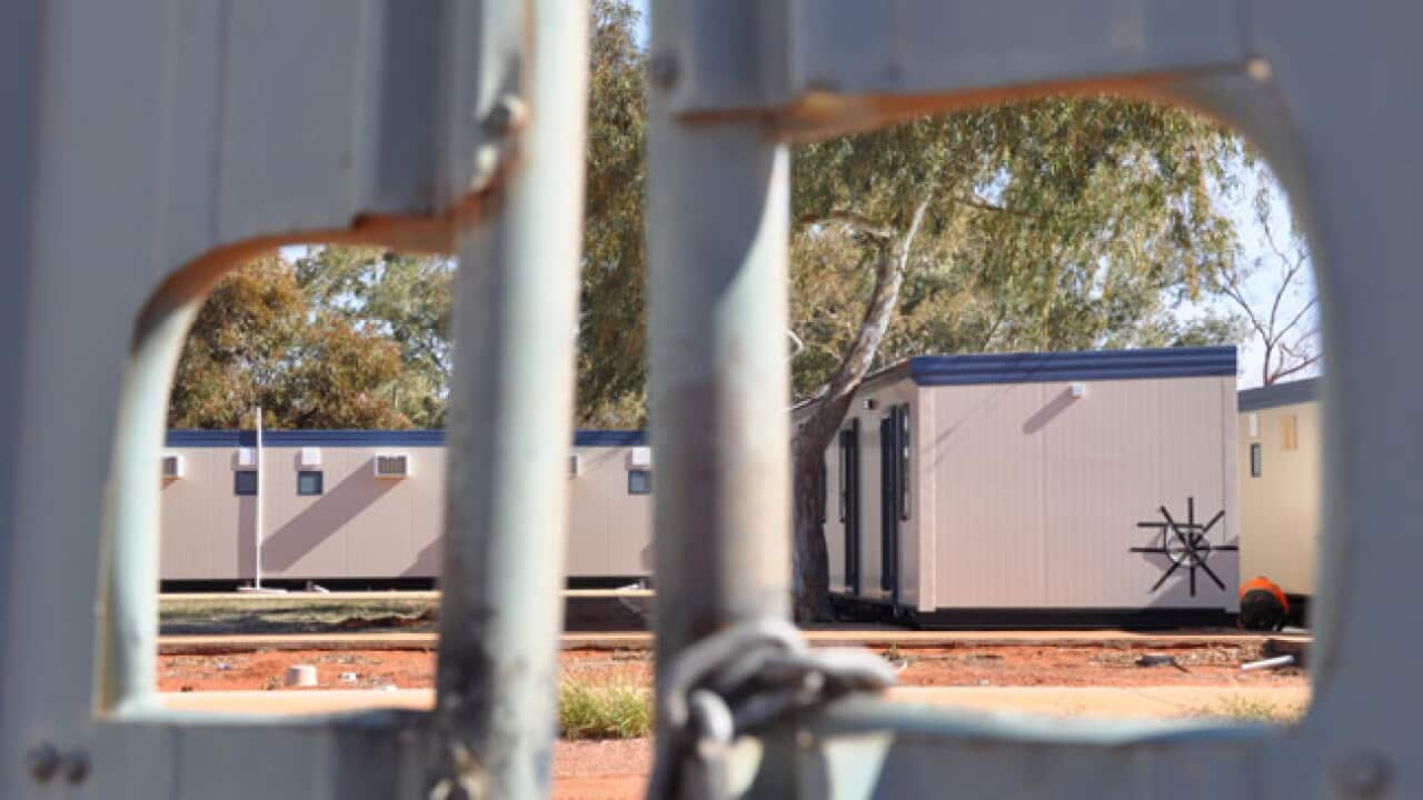 asylum_detention_3_B_110614_aap_1919950382