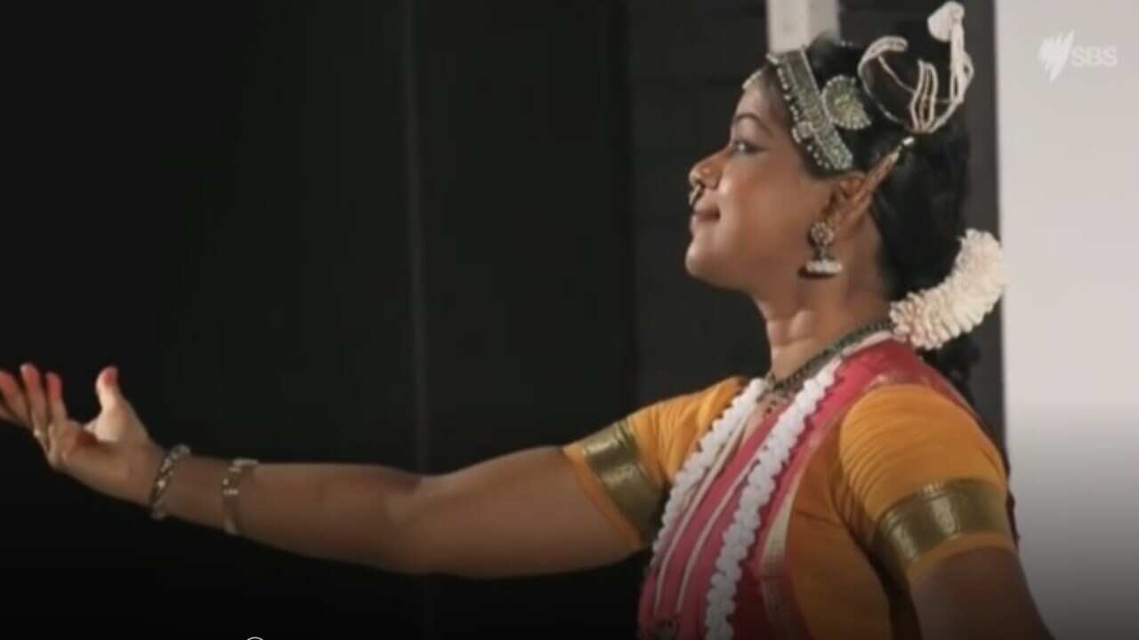 Aruna Ghandi performing the traditional Indian dance of bharatanatyam 