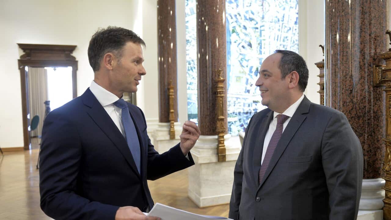 SINIA MALI, DIMITRI KERKENTZES