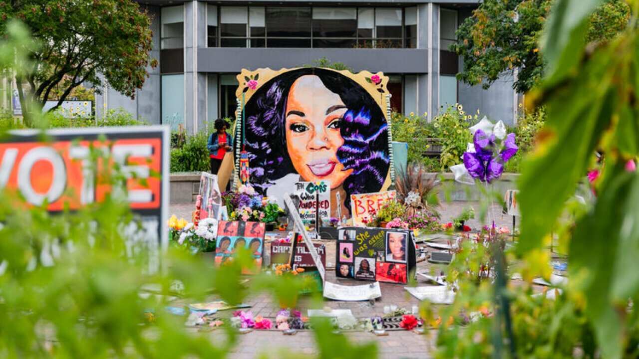 Breonna Taylor was shot dead in Louisville on 13 March after three policemen burst into her apartment.