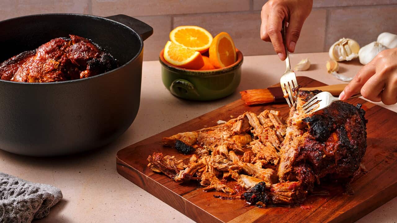 Orange and piloncillo adobo pork roast (Pierna de cerdo en adobo de naranja y piloncillo)