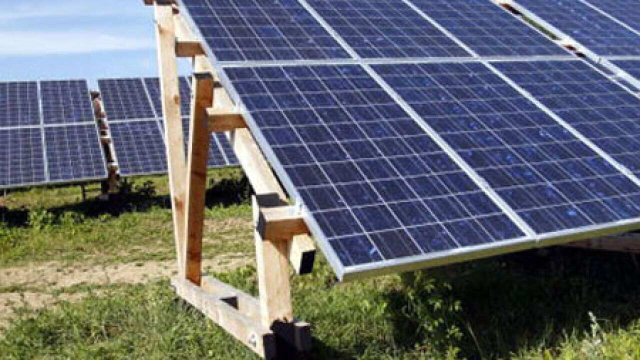 solar_panel_L_1502_getty_1992355676