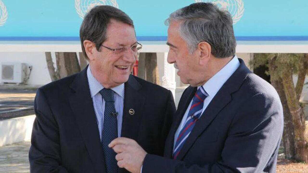 Nicos Anastasiades, Mustafa Akinci.
