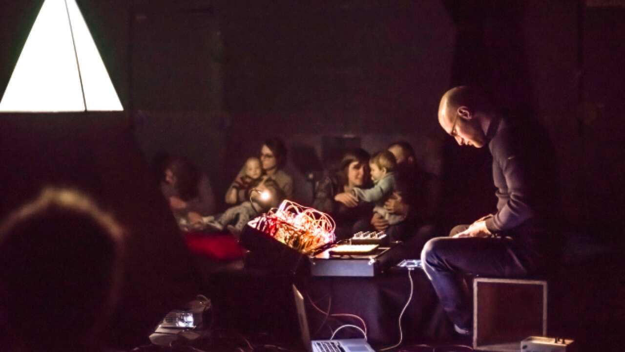 Rêverie éléctronique by Jesse Lucas