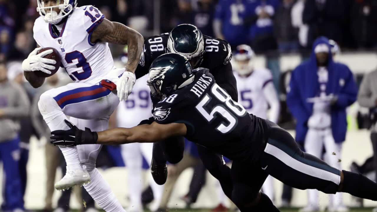 New York Giants' Odell Beckham (L)