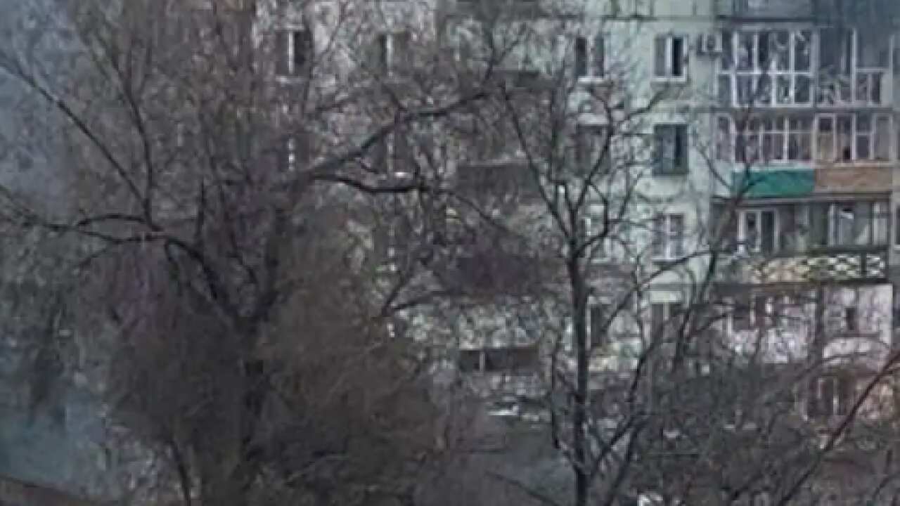 Οι ανελέητοι βομβαρδισμοί των Ρώσων δεν επέτρεψαν στους πολίτες της Μαριούπολης να διαφύγουν.