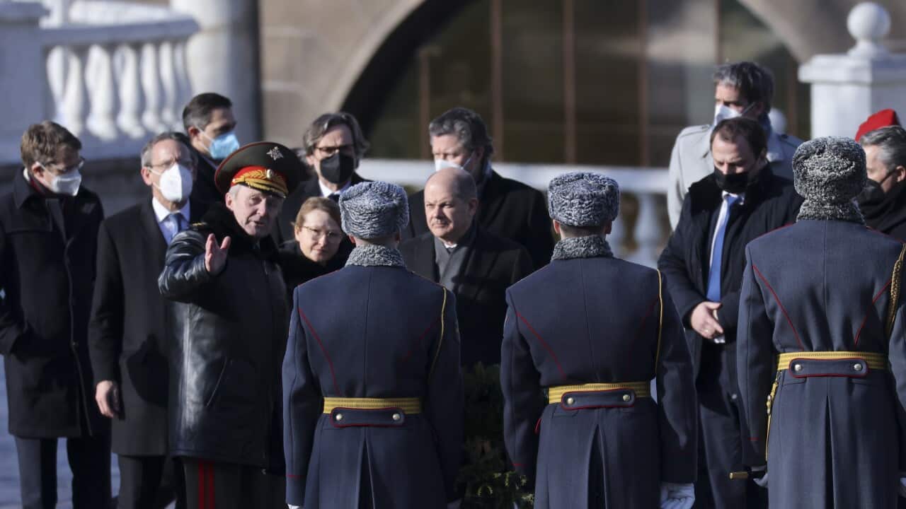 German Chancellor visits Russia to discuss with Russian President Putin various current bilateral and international issues.