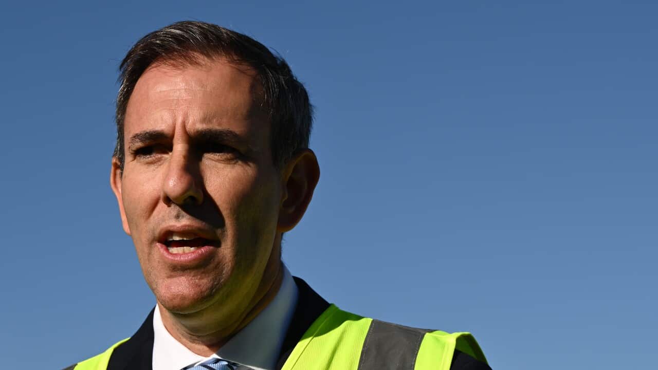 JIM CHALMERS MELBOURNE AIRPORT PRESSER