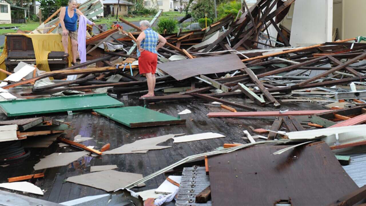 tully_yasi_cyclone-L_110024_aap_200029444