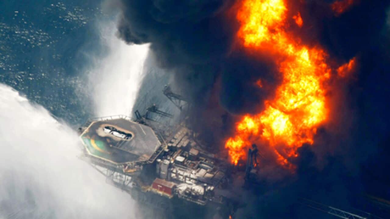 louisiana_oil_rig_100422_B_ap_1566558539