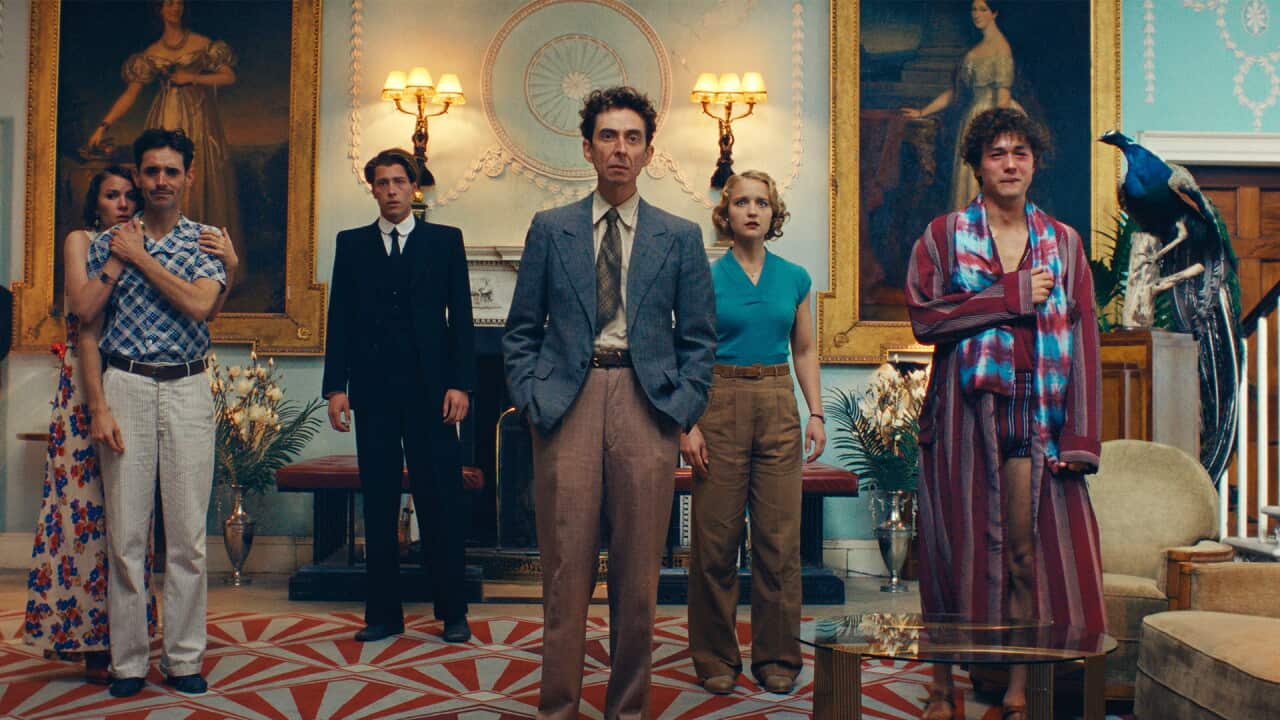 TINAMM_S01EP01_Gala Dalí, Salvador Dalí, René Magritte, Man Ray, Lee Miller, Nash (L-R)_Entrance Hall_Copyright PANENKA copy.jpg