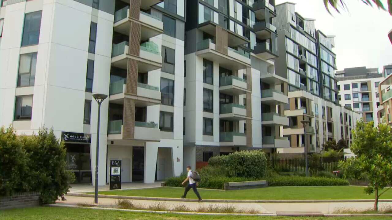 Apartment block in Melbourne suburb - SBS 2022.jpg