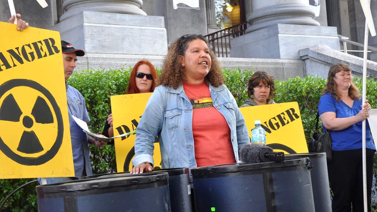 Yankunytjatjara Anangu woman Karina Lester addresses a rally. Ms Lester told the rally any nuclear waste in remote South Australia would be devastating. (AAP)