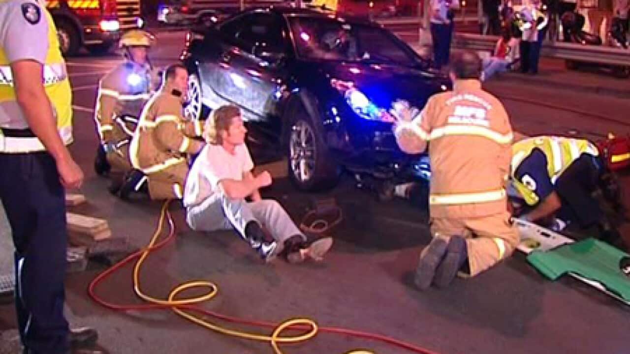helpful_stranger_melbourne_101213_B_SophieMoonFacebook_1514276662