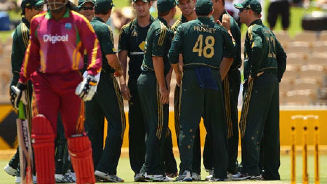 Aust_gayle_ODI_100212_B_getty_449501724