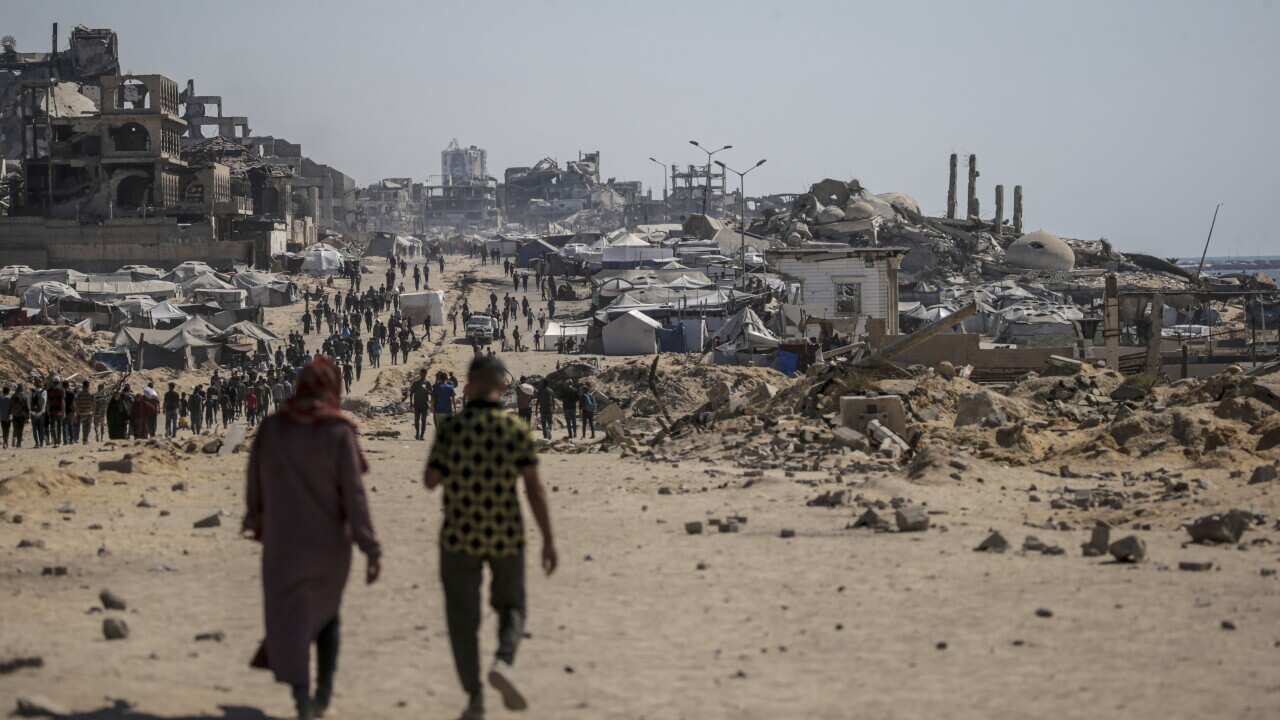 Scores shot dead by Israeli soldiers at food distribution point in Gaza