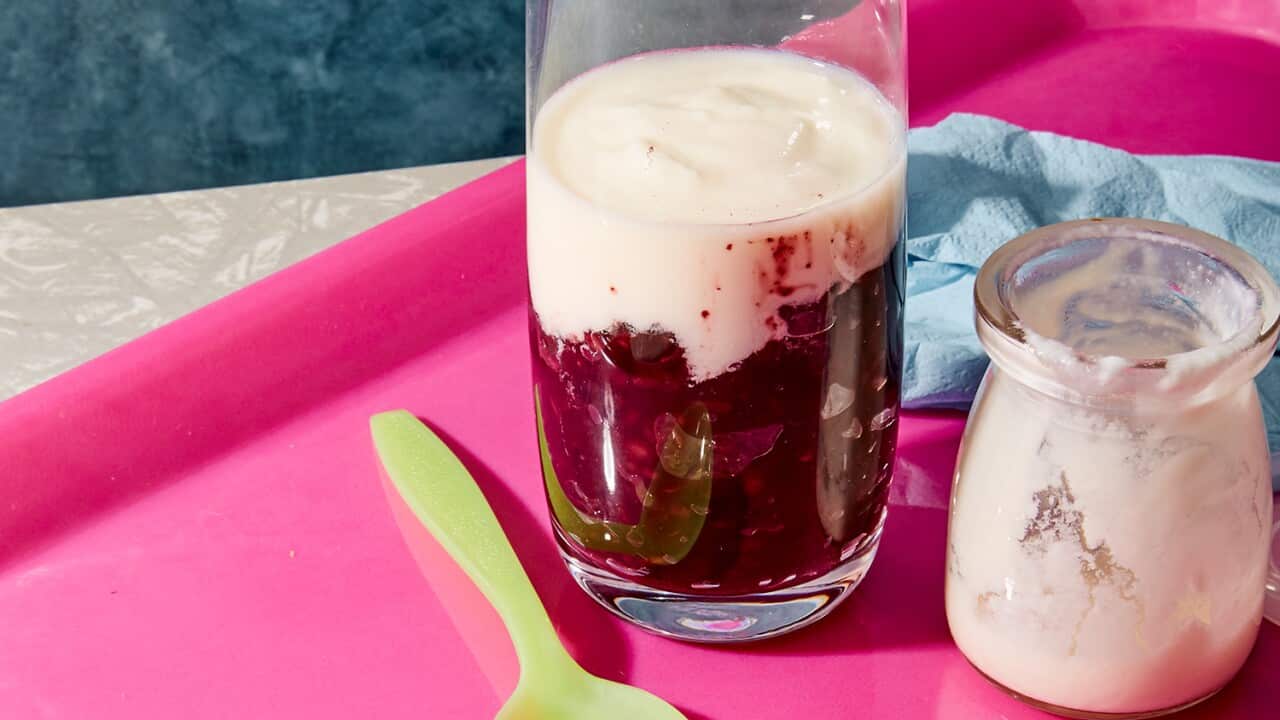 Yoghurt with black sticky rice