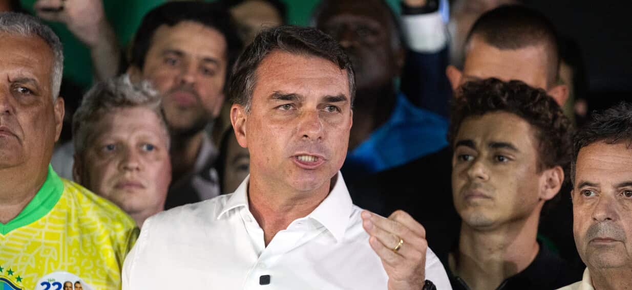 Bolsonaro Dynasty Faces Travel Ban as Brazilian Police Seize Passports