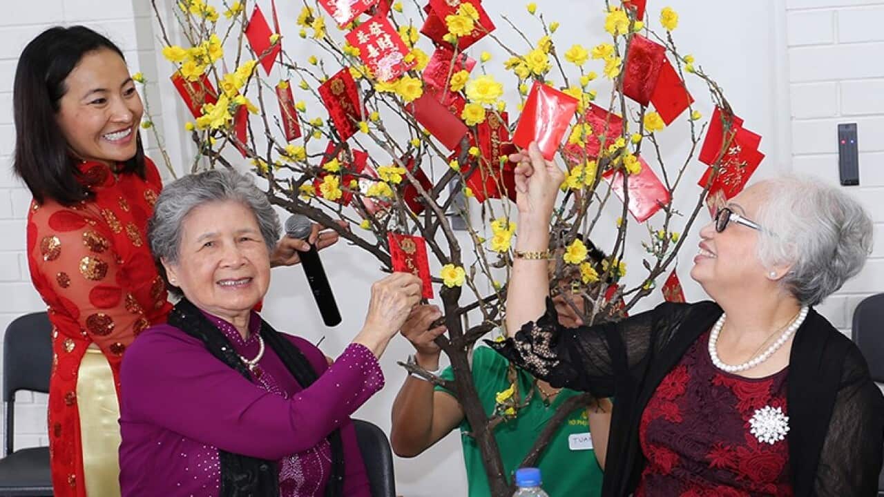 cham soc cao nien awa 1.jpg