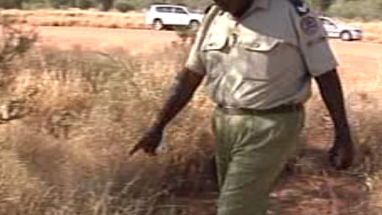 tracker_police_L_NT_sbs_114124494