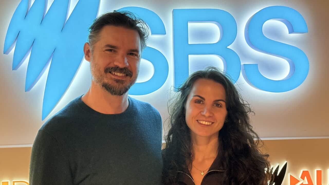 L'attore Matthew Da Via e la violinista Francesca Michelis negli studi di SBS.