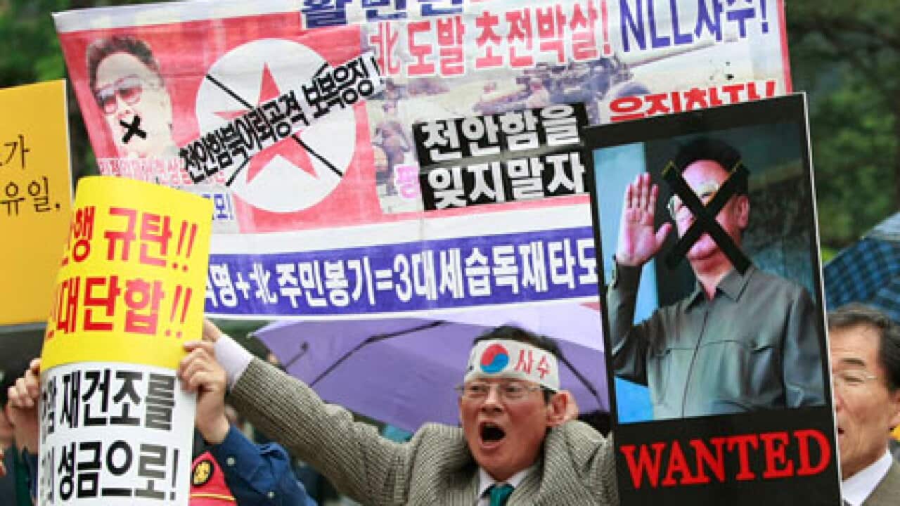 south_korea_protest_100525_B_AP_803237987