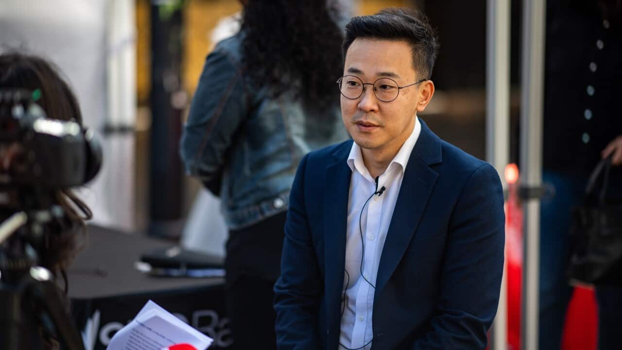 연방 선거구 베넬롱의 자유당 사이먼 케네디 후보를 지지하는 라이드 카운슬 자유당 한국계 한정태 시의원