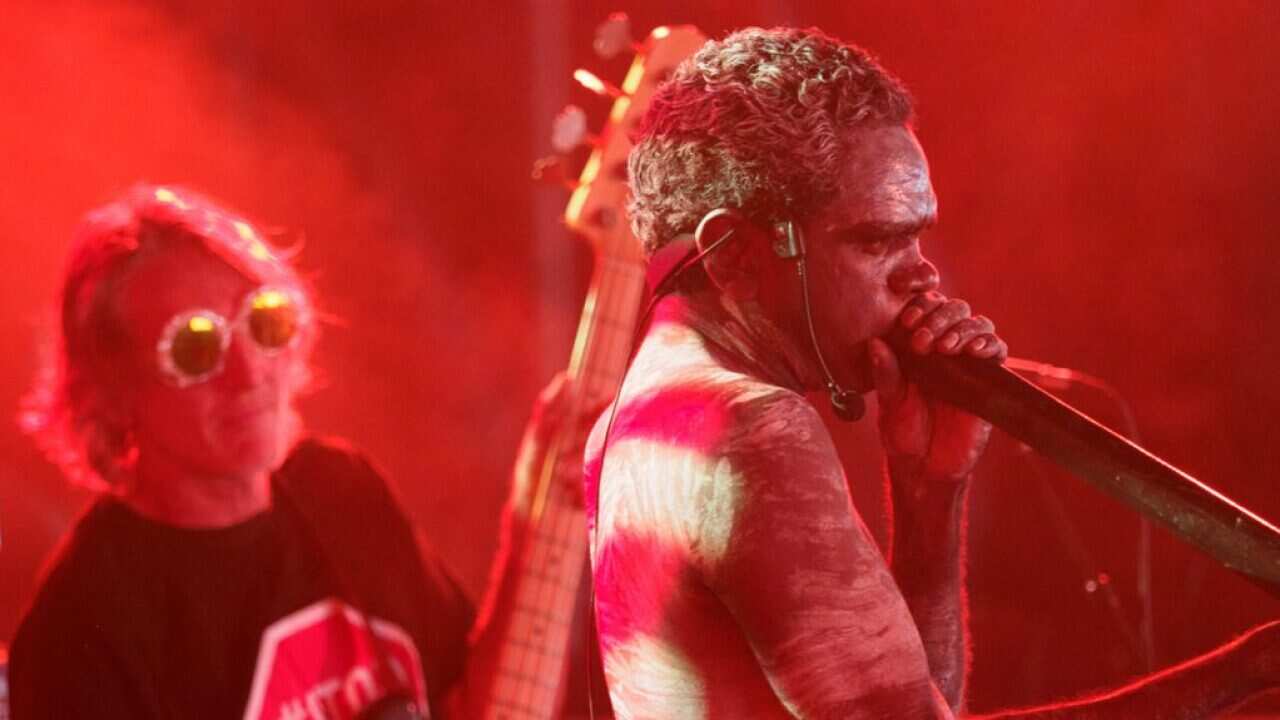 Youthu Yindi performs at Blues Fest