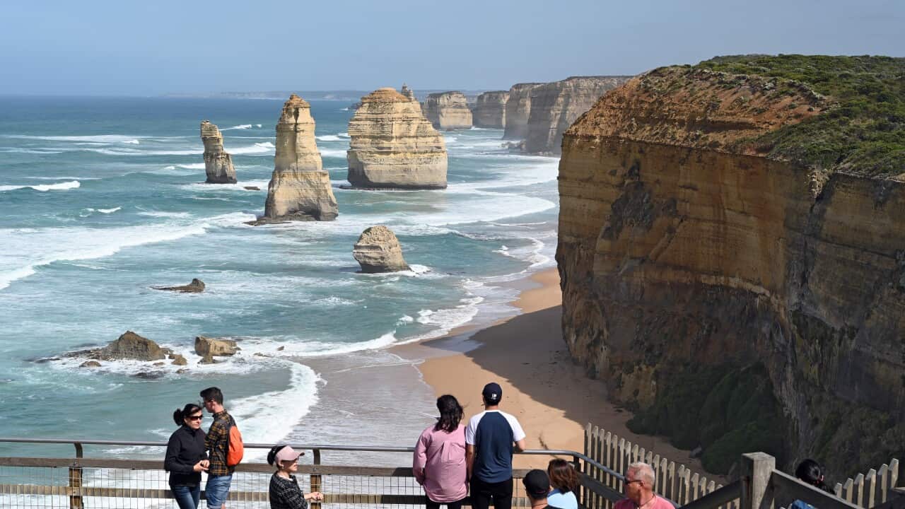 Great Ocean Road, 12 Apostles, Loch Ard Gorge, Port Campbell National Park, rainforest.