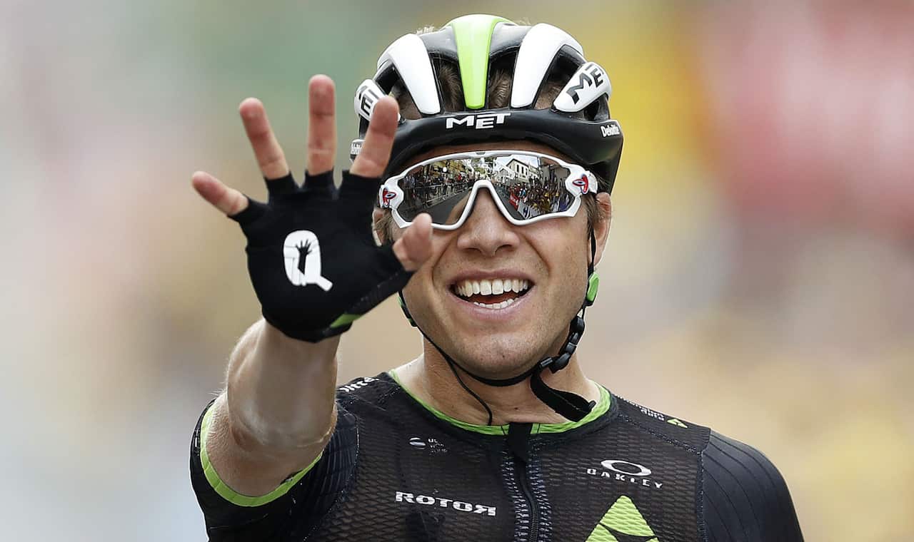 Suits him... The cobblestoned drag of the Champs-Élysées suits a rider like Edvald Boasson Hagen.