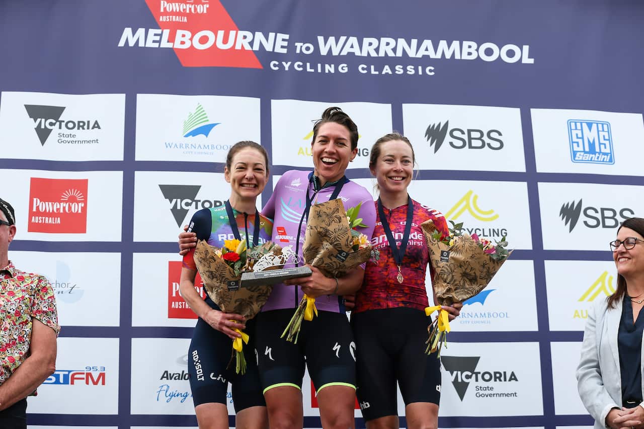 podium, Matilda Raynolds, Justine Barrow, Nicole Frain