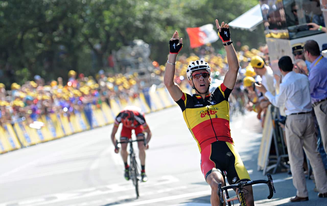 Philippe Gilbert celebrates winning stage 1 over Cadel Evans at the 2011 TDF from Passage du Gois La Barre-de-Monts to Mont des Alouettes (Getty)