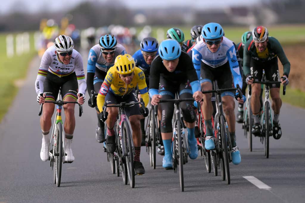 Sergio Higuita courageous in the crosswinds