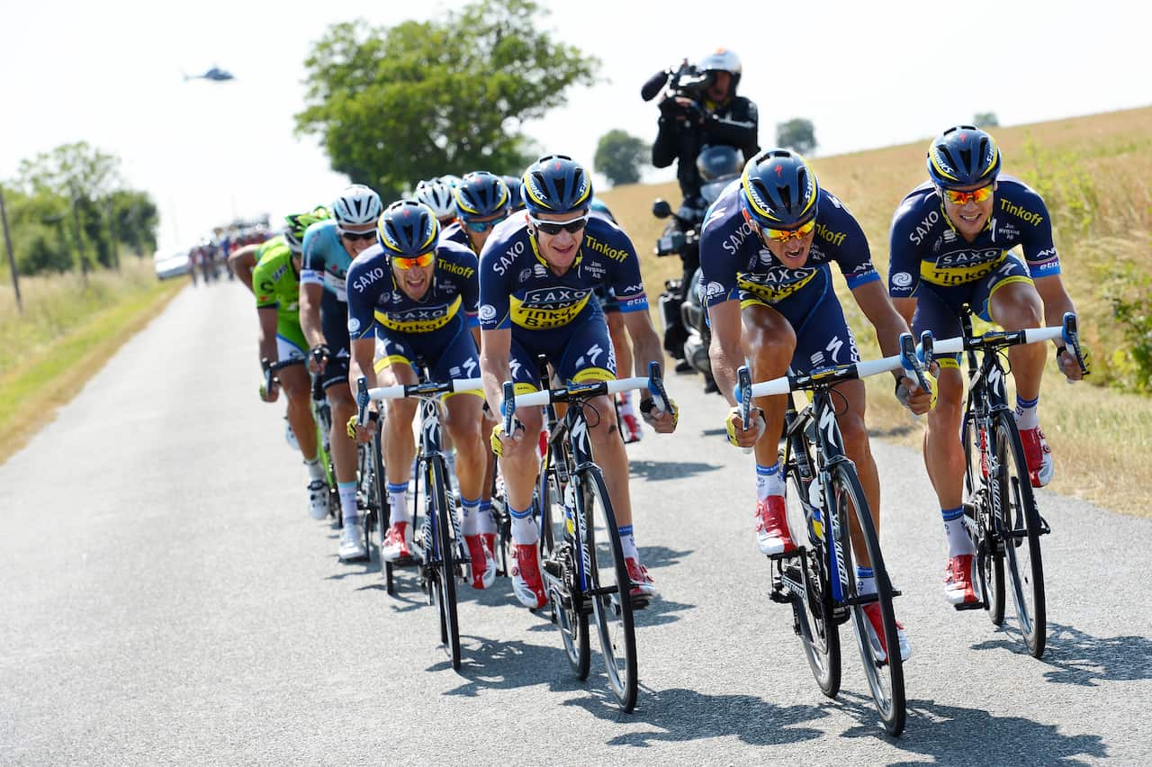 Stage 13, 2013 Tour: Saxo splits the bunch...