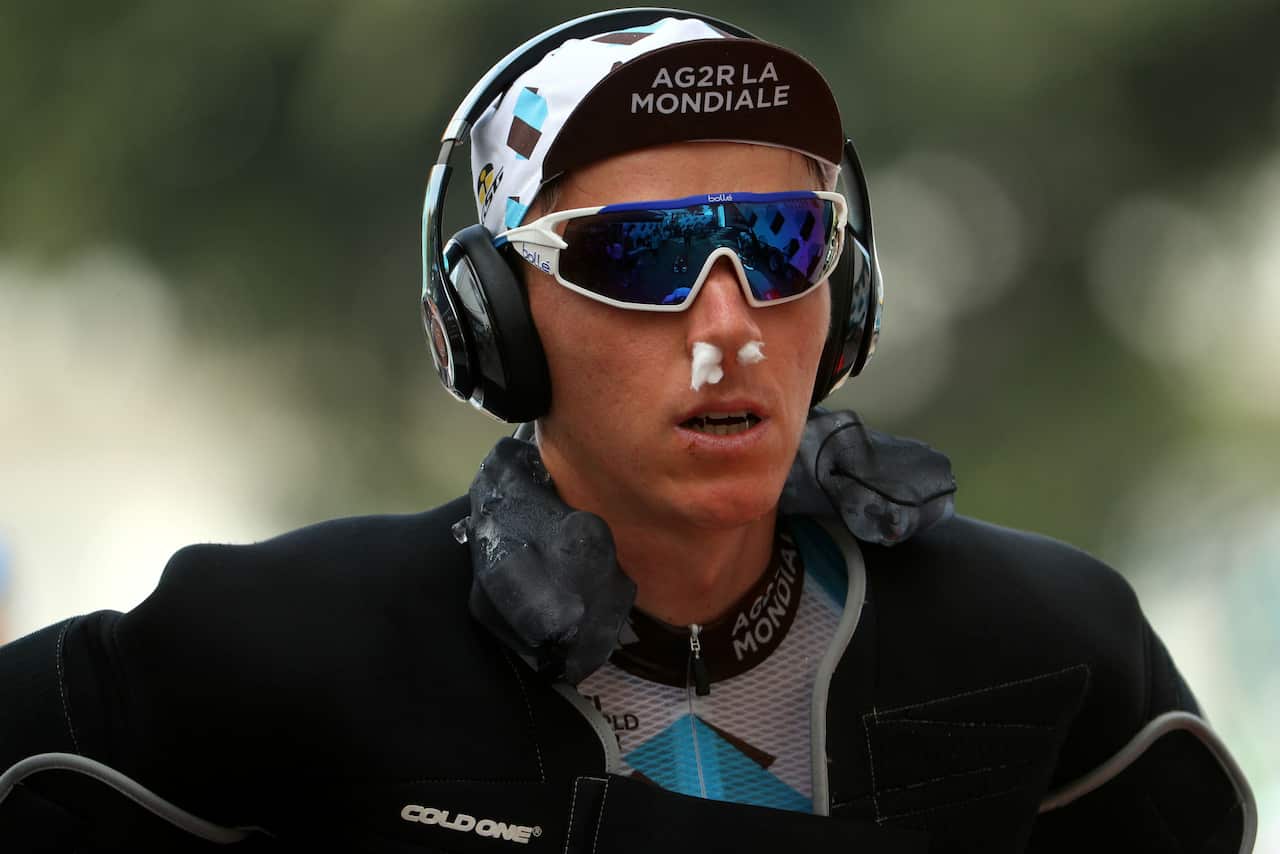 This is how much Romain Bardet likes time trials...