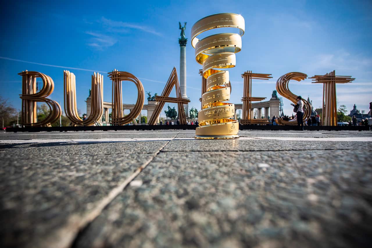 Giro d'Italia 2022 depart Hungary