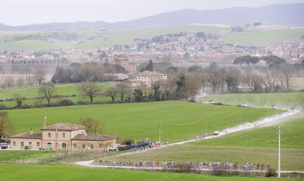 2016 men's Strade Bianche