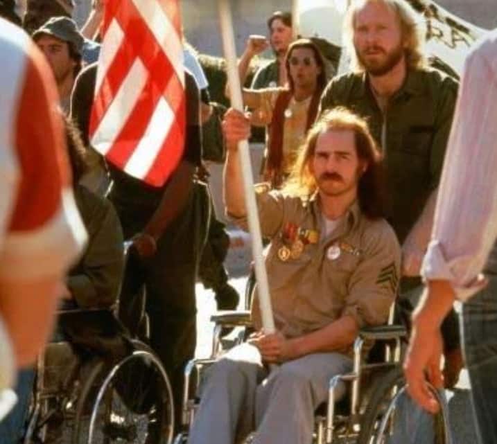 Born on the Fourth of July, Tom Cruise