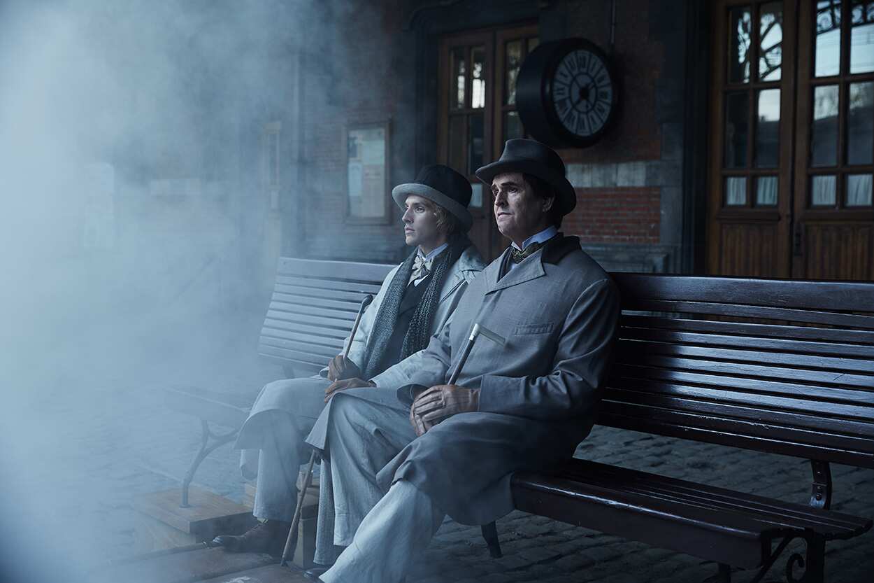 Colin Morgan as Alfred Bosie Douglas and Rupert Everett as Oscar Wilde 