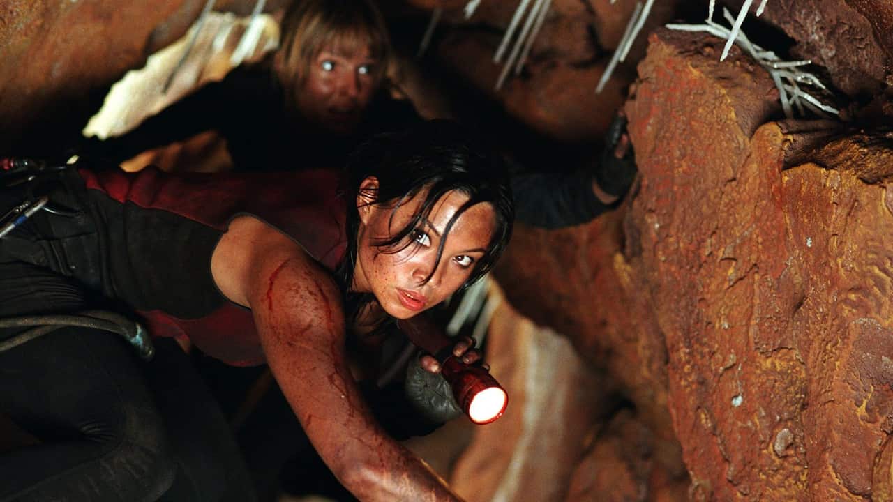 The Descent, Natalie Mendoza, Saskia Mulder