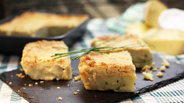 Paul Hollywood, cheese potato and onion pie