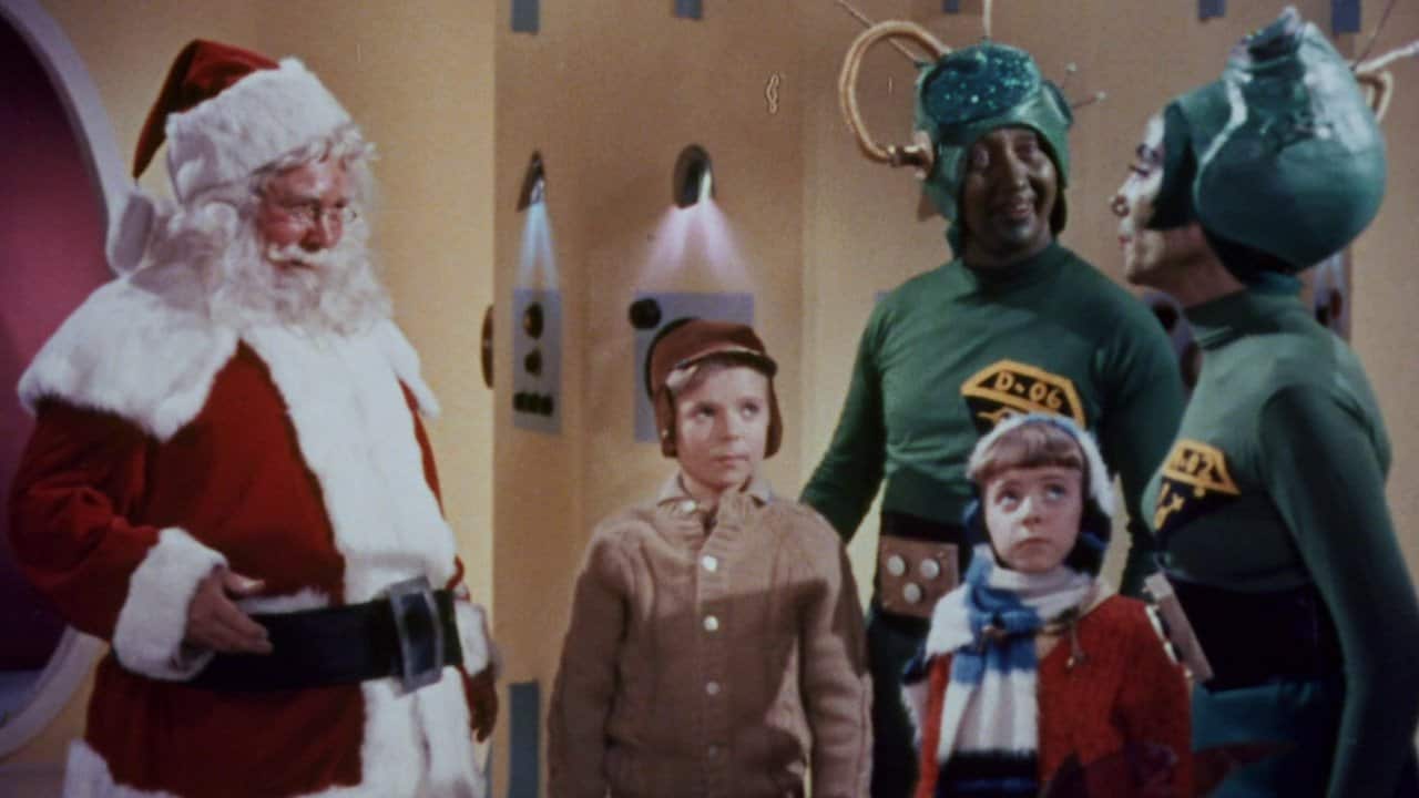 santa-claus-conquers-martians-backdrop.jpg