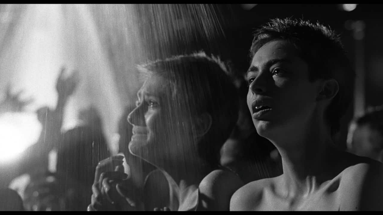 schindler's list women in showers